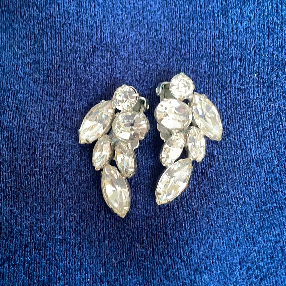 Vintage Clip On Earrings